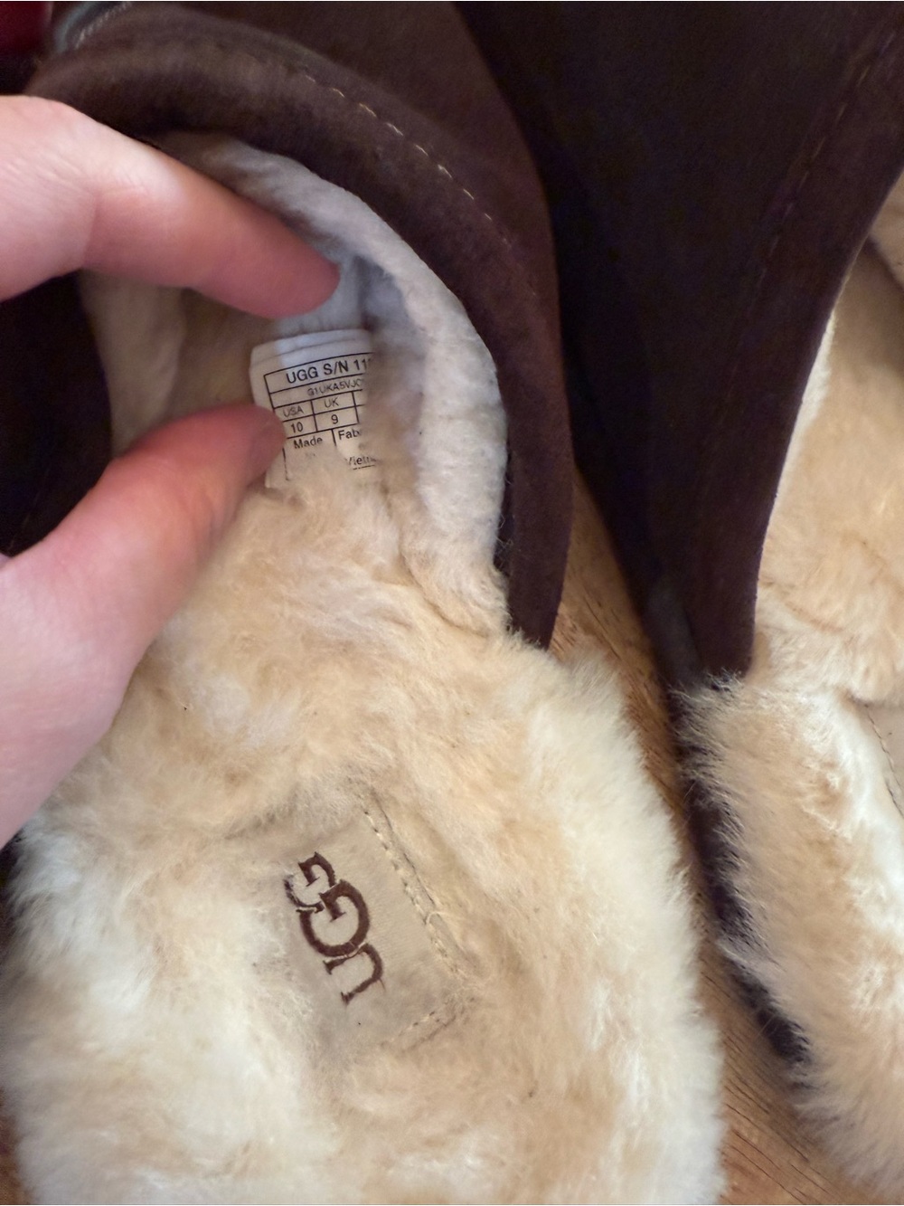 UGG Scuff Slippers Women’s Size 10 Espresso Brown Suede Sheepskin Lined Comfort - Picture 5 of 7